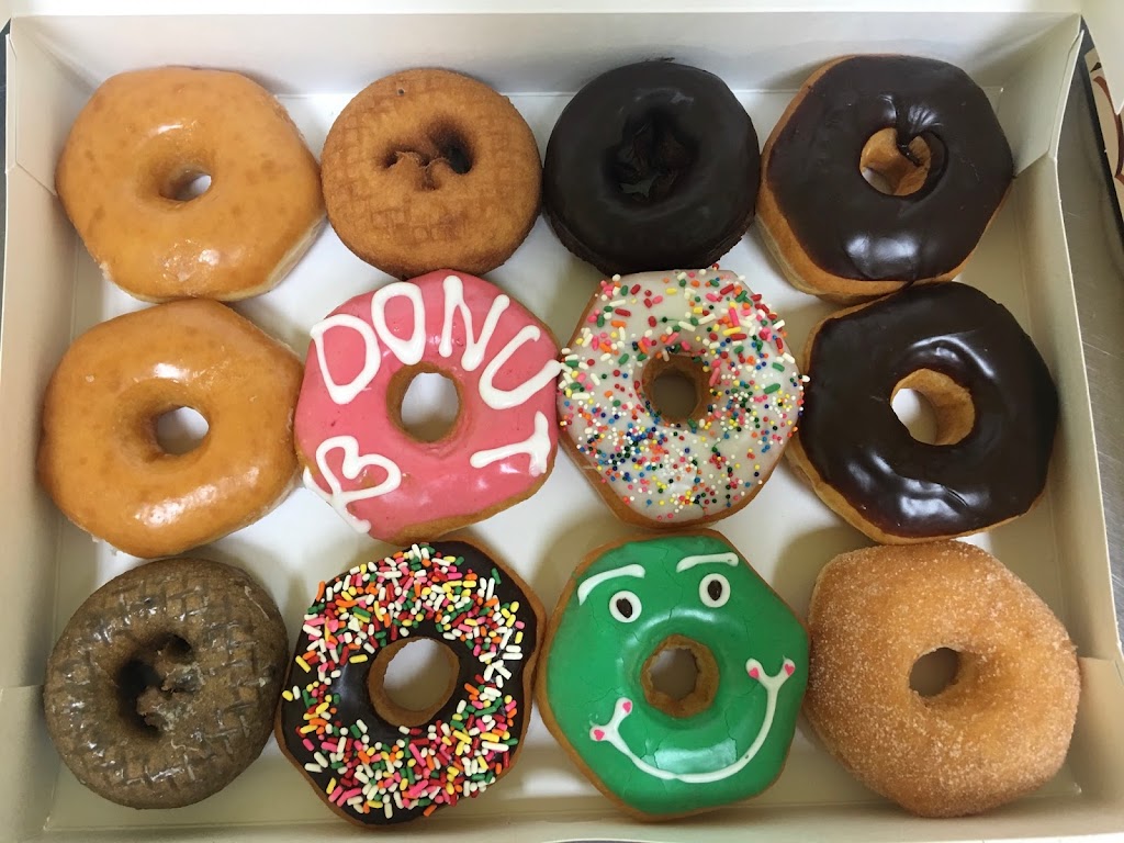 J Donuts | 2425 SE Green Oaks Blvd, Arlington, TX 76018, USA | Phone: (817) 465-4383