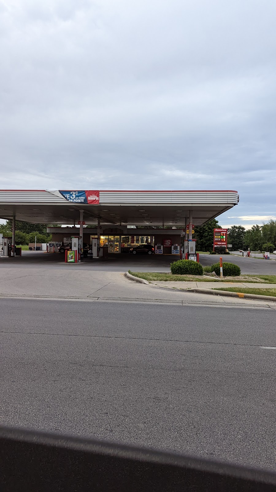 Speedway | 2001 Tiffin Ave, Findlay, OH 45840, USA | Phone: (419) 425-0510