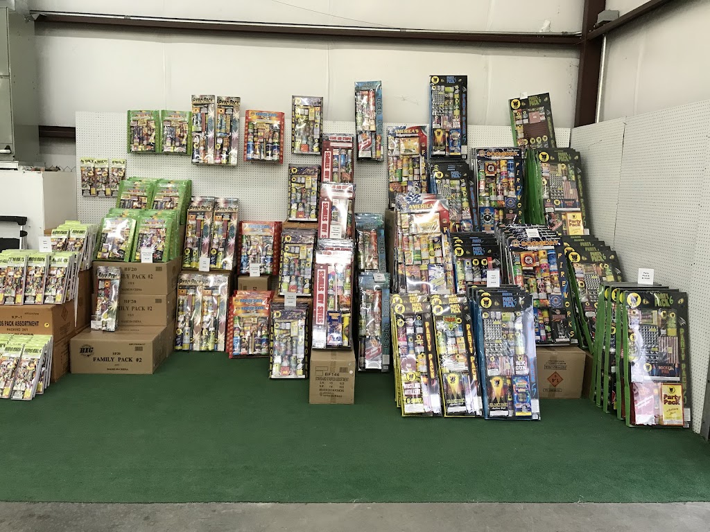 Nelsons Fireworks | 2768 I-30, Caddo Mills, TX 75135, USA | Phone: (214) 535-1739