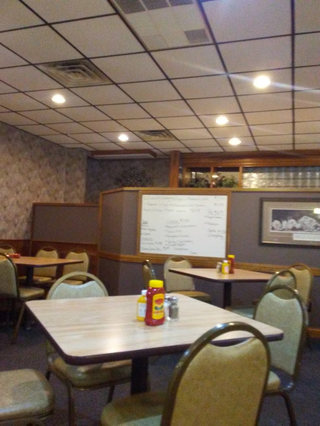 Nicks Country Cafe | 1643 Old U.S. 24, Huntington, IN 46750, USA | Phone: (260) 356-4849