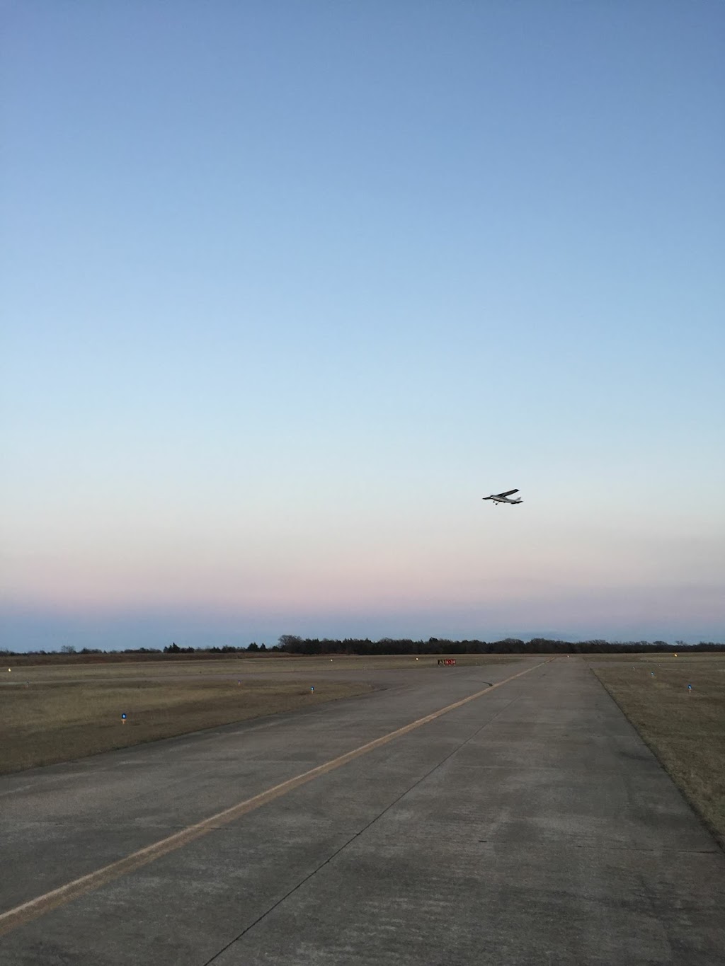 Blue Skies Flight School | 520 Airport Rd, Guthrie, OK 73044, USA | Phone: (405) 260-1010