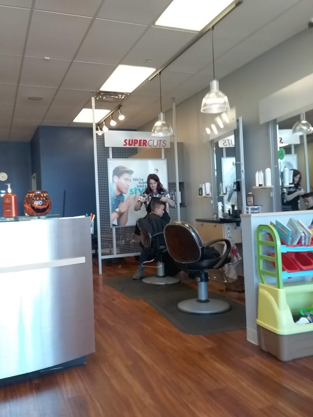 Supercuts | 4611 Eastgate Blvd B, Cincinnati, OH 45245, USA | Phone: (513) 752-0905