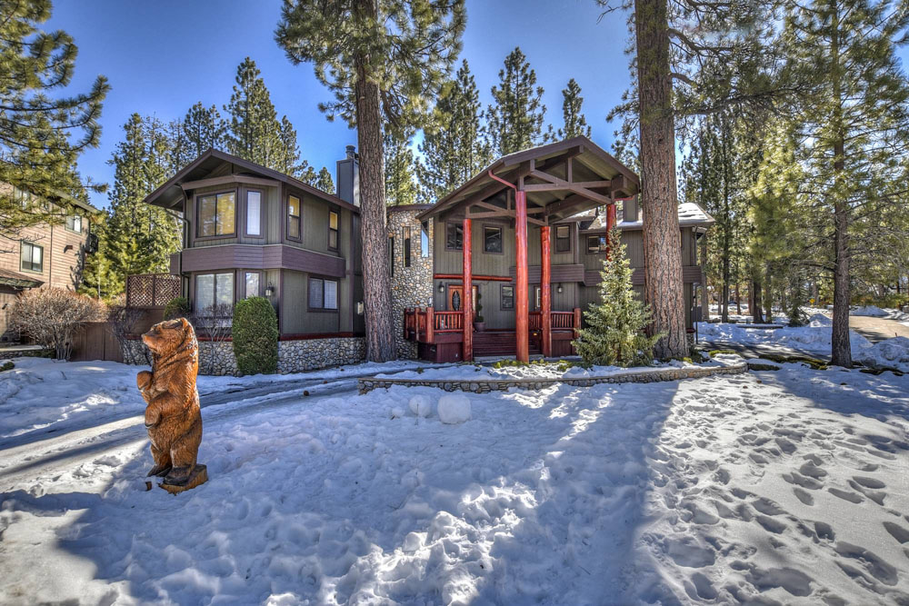 Evergreen Lodge Luxury Cabin | 681 Snowbird Ct, Big Bear Lake, CA 92315, USA | Phone: (909) 752-0234