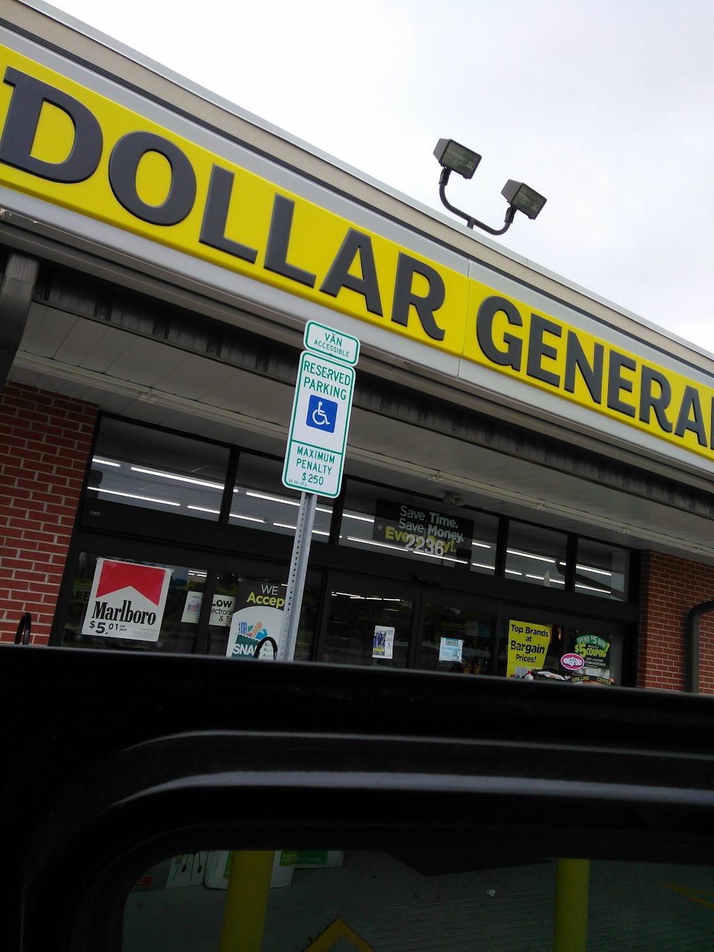 Dollar General | 2236 Zebulon Rd, Zebulon, NC 27597, USA | Phone: (919) 375-8414