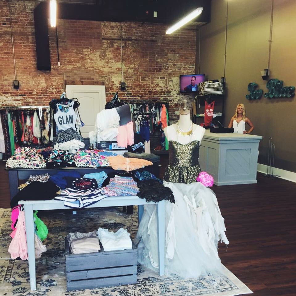 Too Blue Boutique | 170 Columbia Center, Columbia, IL 62236, USA | Phone: (618) 281-2258