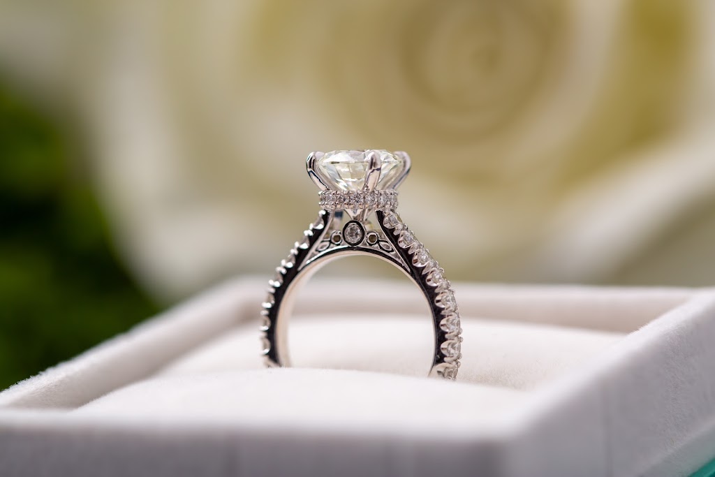 Diamond Treasures | 4201 Spring Valley Rd suite 530, Dallas, TX 75244, USA | Phone: (214) 749-1145