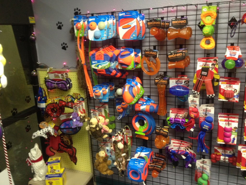 Rileys Natural Pet Supply | 7580 S Pierce St #5, Littleton, CO 80128, USA | Phone: (720) 519-1813