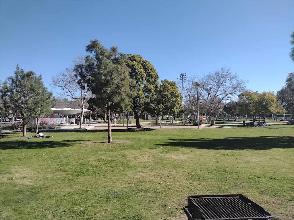 Clover Park | 2600 Ocean Park Blvd, Santa Monica, CA 90405, USA | Phone: (310) 458-8300