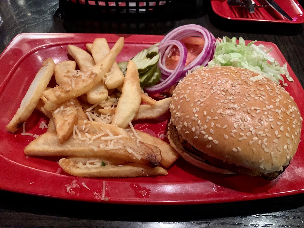 Red Robin Gourmet Burgers and Brews | 3060 Sprague Ln, Woodburn, OR 97062, USA | Phone: (503) 980-1598