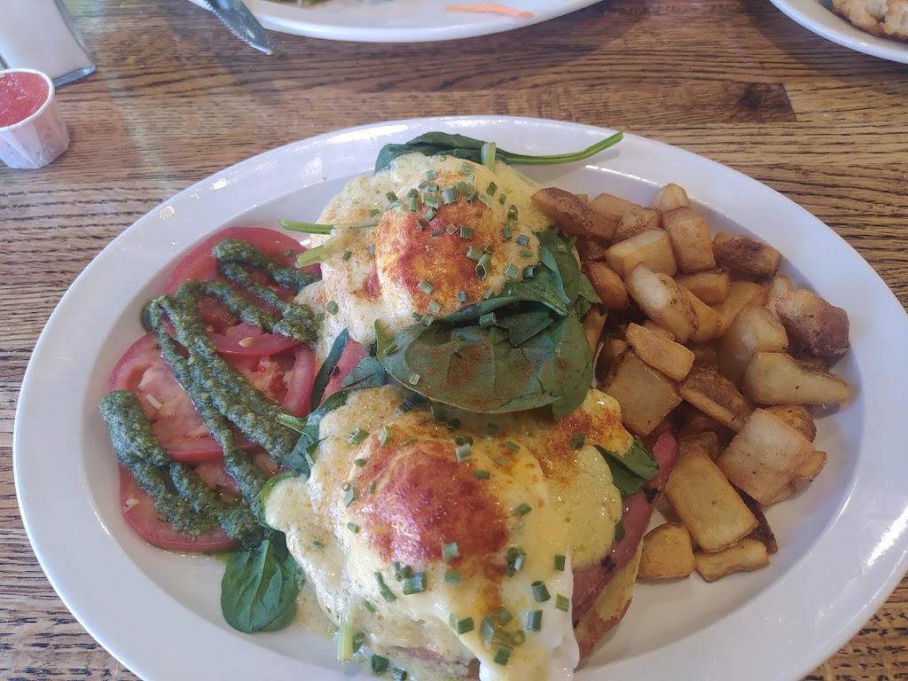 Dougs Diner | Boulder | 2574 Baseline Rd, Boulder, CO 80305, USA | Phone: (720) 379-8004