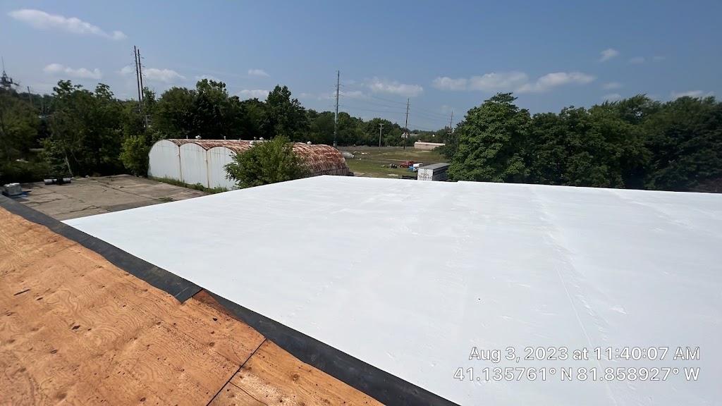 Gold Star Roofing LLC | 14925 White Rd, Middlefield, OH 44062, USA | Phone: (800) 925-1082
