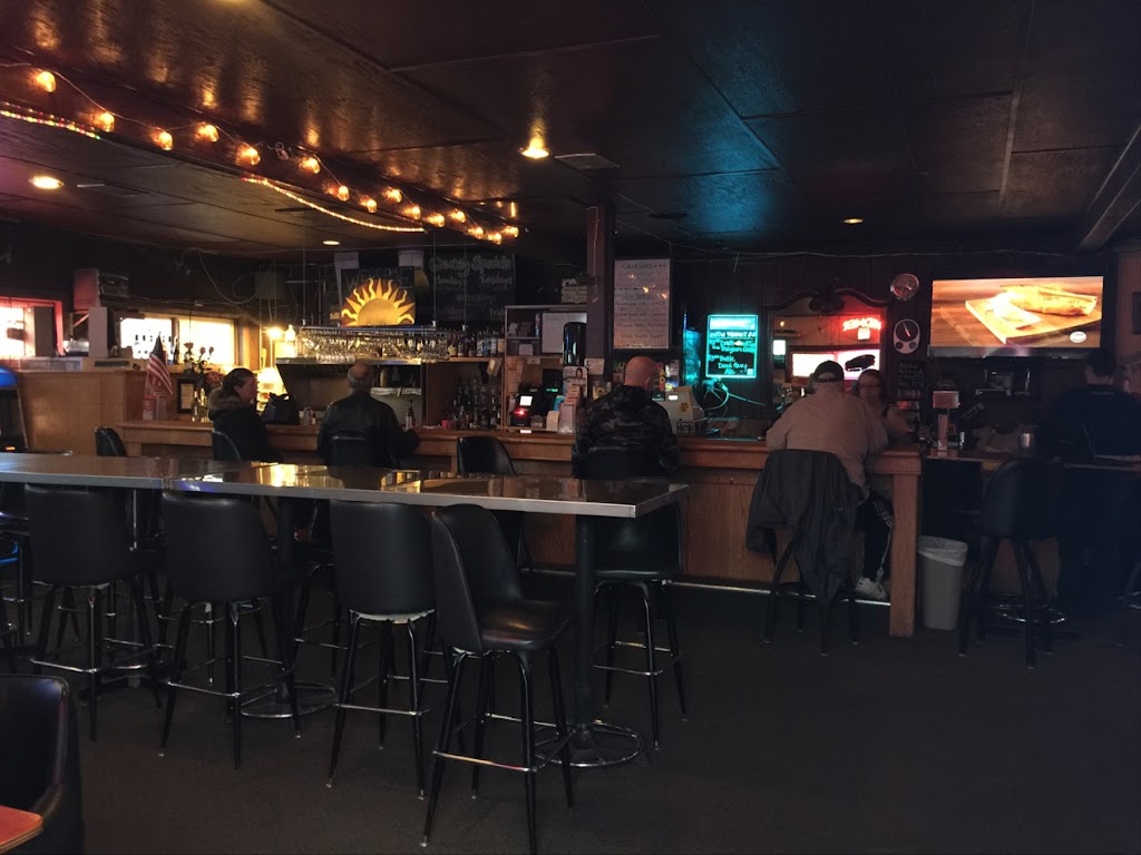 Tired Feat Tavern | 8431 SE 82nd Ave, Portland, OR 97266, USA | Phone: (503) 774-2400