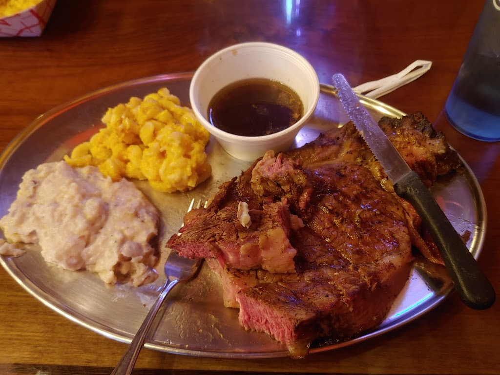 Gibsons Barnyard BBQ | 110 W Tully St, Convoy, OH 45832, USA | Phone: (419) 749-2917