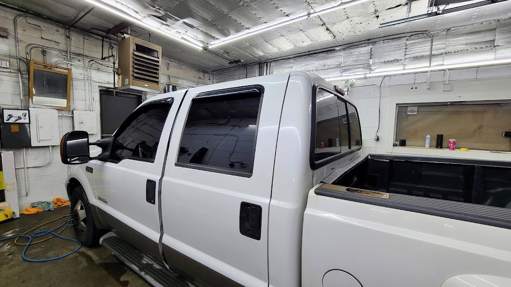 Action Jacks Tint & customs | 7331 Calumet Ave, Hammond, IN 46324, USA | Phone: (219) 448-3960