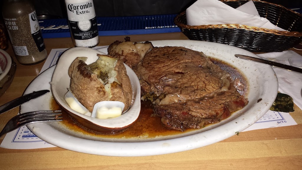 Bosco’s Family Restaurant | 165 Division St, Amsterdam, NY 12010, USA | Phone: (518) 842-5077