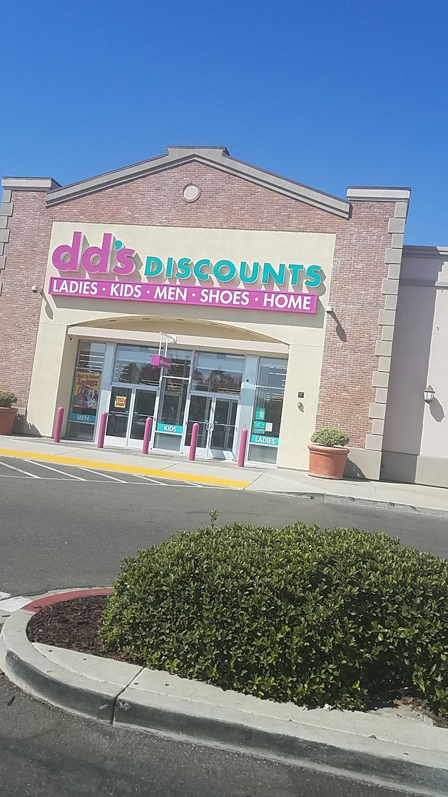 dds DISCOUNTS | 2200 Daniels St, Manteca, CA 95337, USA | Phone: (209) 239-4473