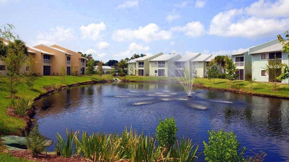 Coral Club Apartment Homes | 5970 35th St W, Bradenton, FL 34210 | Phone: (833) 220-0548