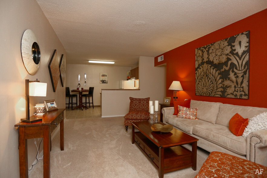 Southwest Crossing Apartments | 7851 Bandero Dr, St. Louis, MO 63111, USA | Phone: (314) 638-9060