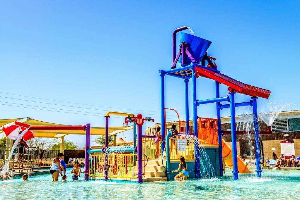 Mesquite Groves Aquatic Center | 5901 S Hillcrest Dr, Chandler, AZ 85249, USA | Phone: (480) 782-2635