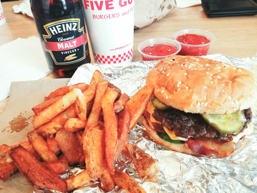 Five Guys | 9749 Northlake Centre Pkwy E, Charlotte, NC 28216, USA | Phone: (704) 596-2292