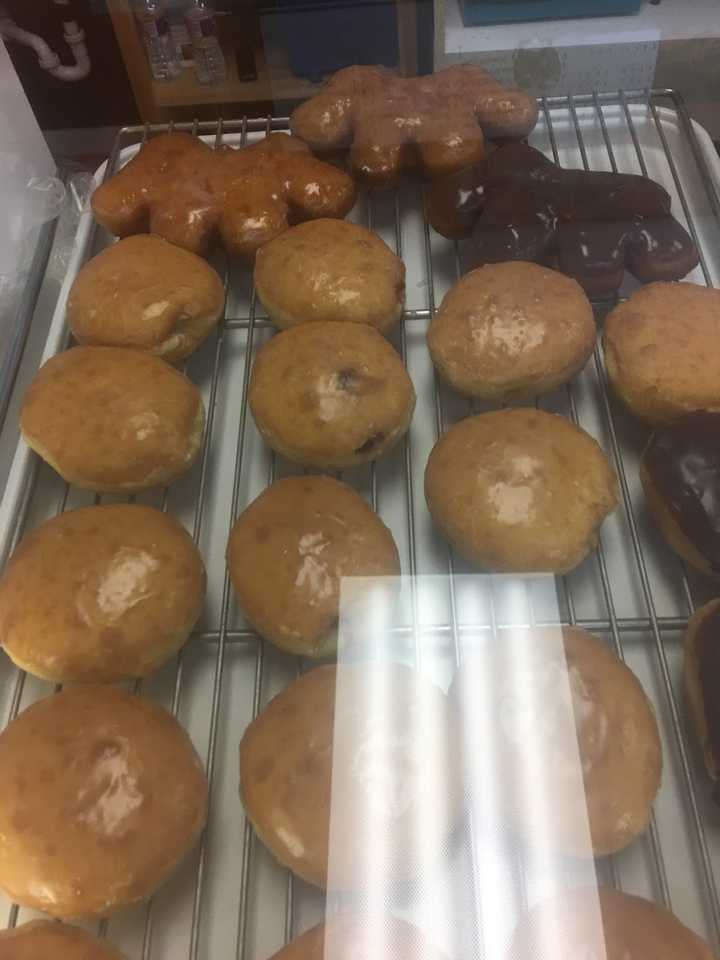 Donuts Crown | 1201 Lakeline Blvd, Cedar Park, TX 78613, USA | Phone: (512) 337-5880