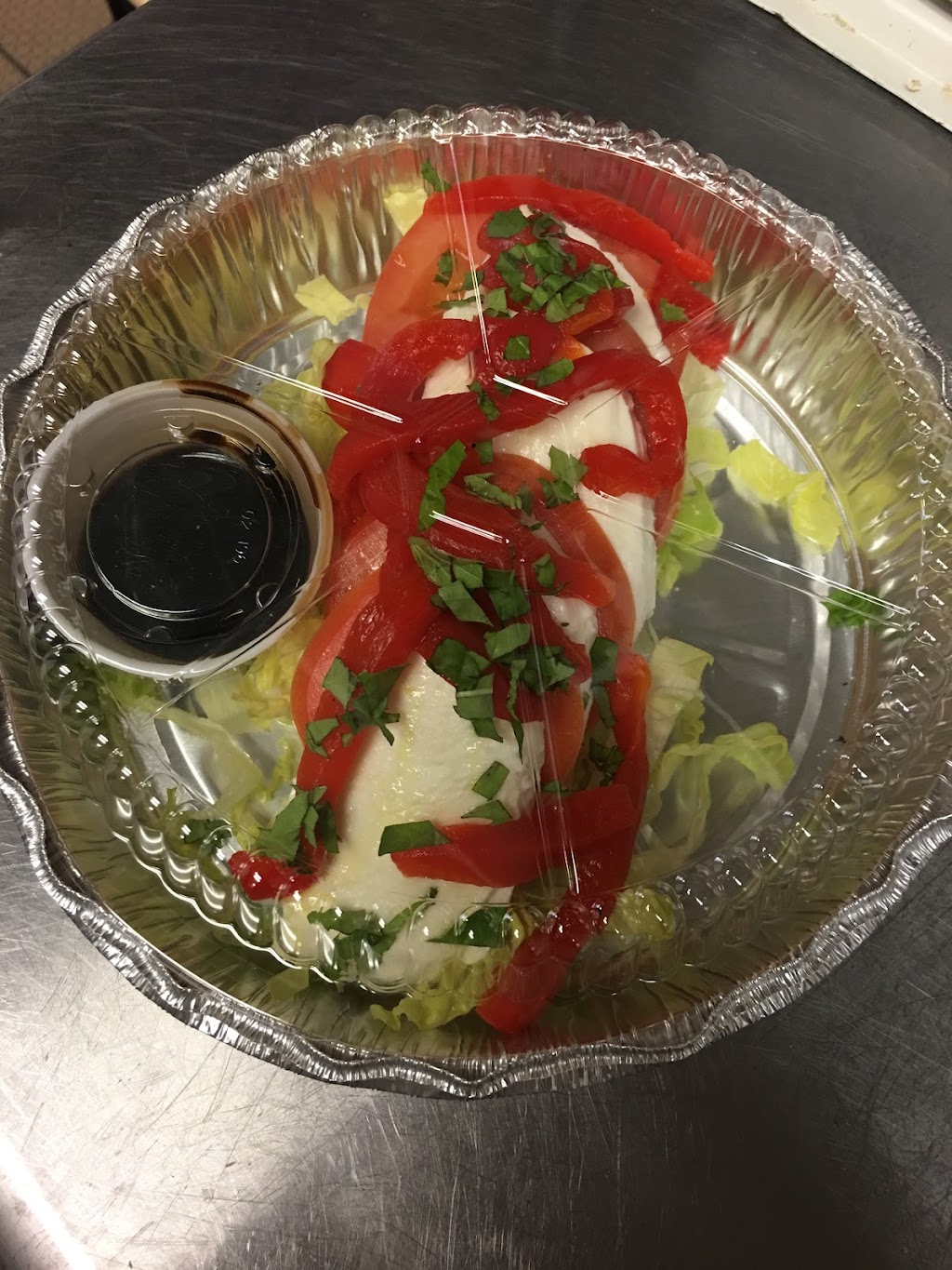 Yovanis Pizzeria | 741 NY-211, Middletown, NY 10941, USA | Phone: (845) 695-2222