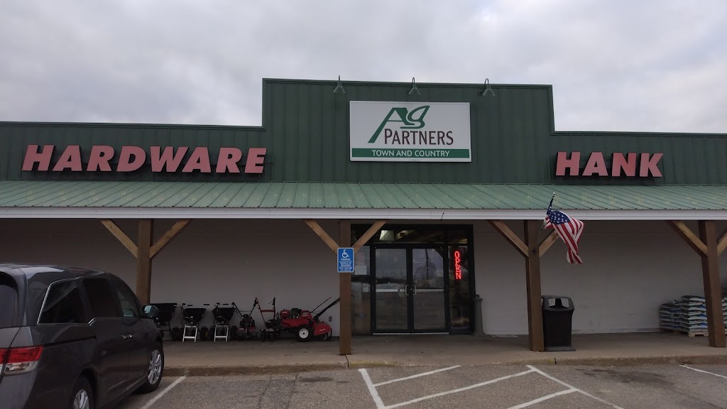 Hardware Hank Ag Partners | 820 E Main St, Belle Plaine, MN 56011, USA | Phone: (952) 873-3244