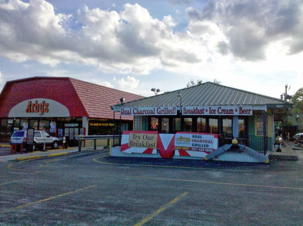 Airways Hamburger | 1106 N Collins St, Arlington, TX 76011 | Phone: (817) 461-1601