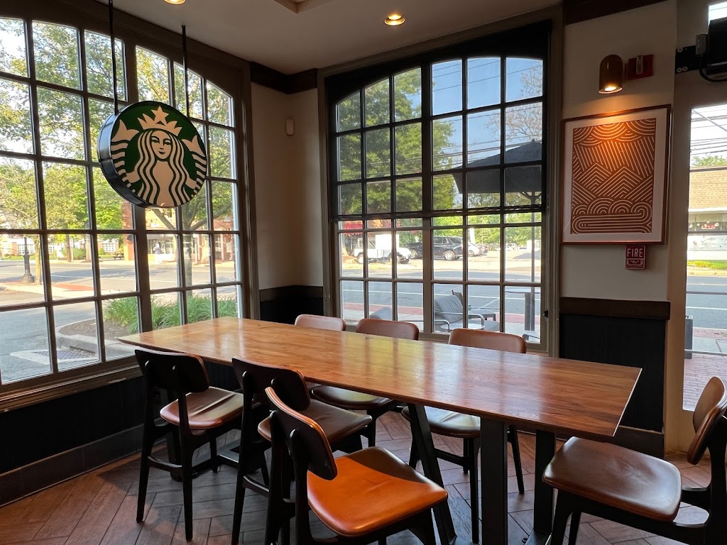 Starbucks | 815 Post Rd, Darien, CT 06820, USA | Phone: (203) 655-6943