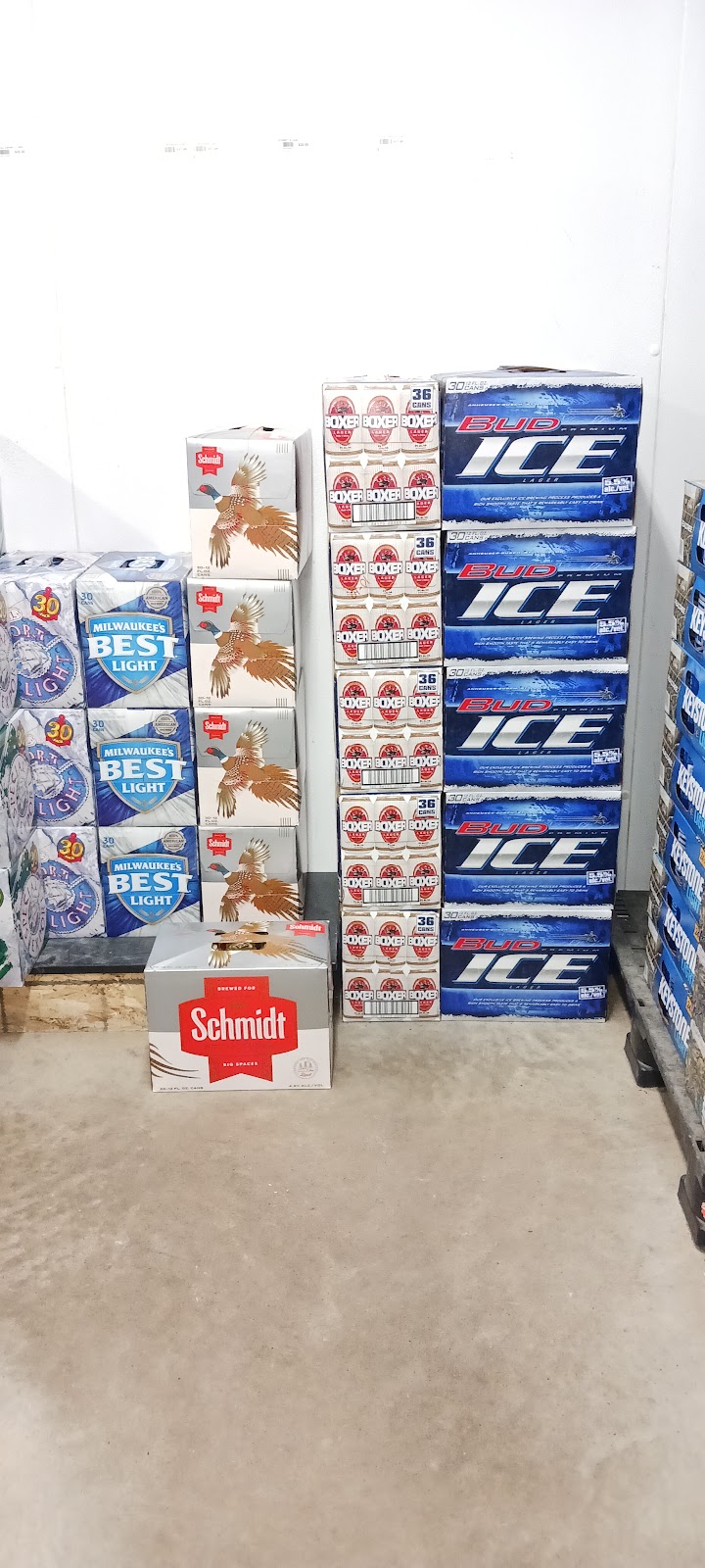 ECs Wine & Spirits | 4851 MN-95, Cambridge, MN 55008, USA | Phone: (763) 689-9547