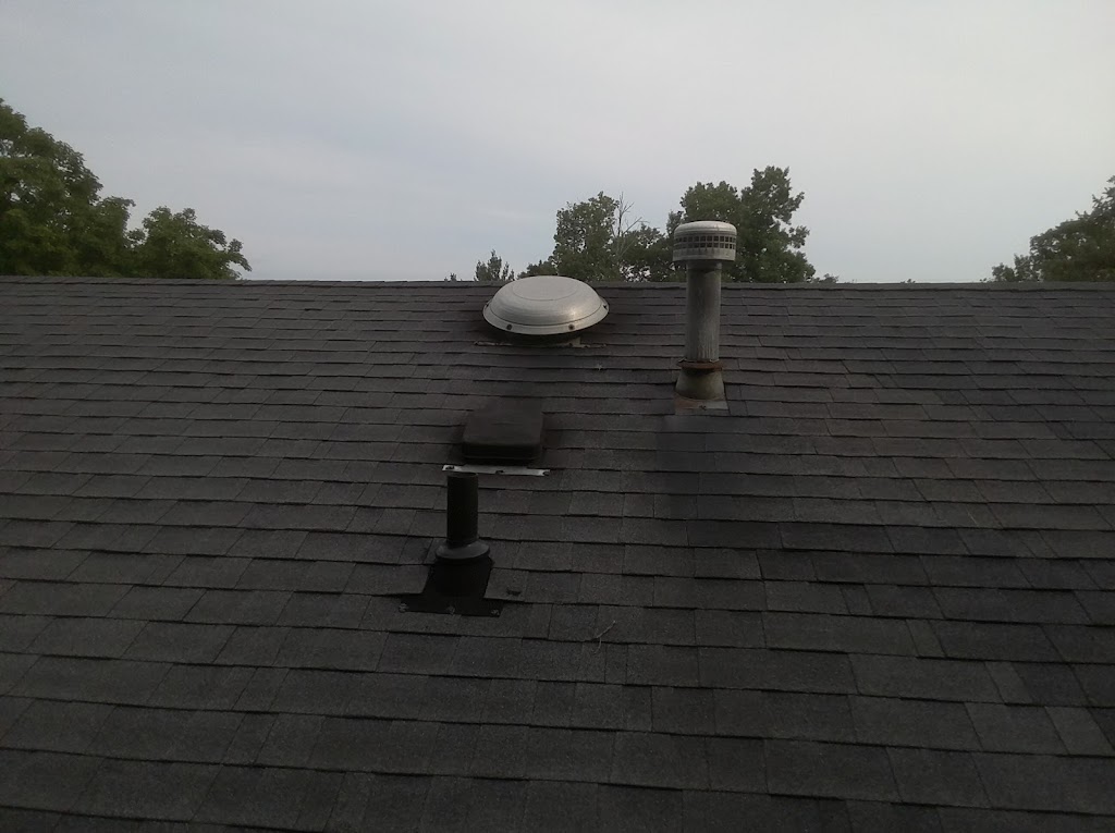 Priebe Roofing - roofing contractor  | Photo 2 of 2 | Address: 12166 York Rd Unit 4, North Royalton, OH 44133, USA | Phone: (330) 273-2700