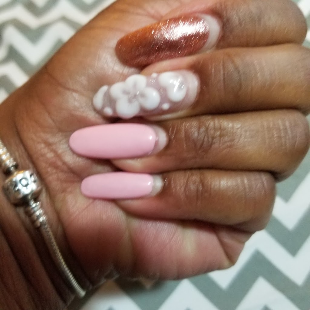 Luxe Nails And Spa II | 1817 Mt Holly Rd, Burlington, NJ 08016, USA | Phone: (609) 733-3079