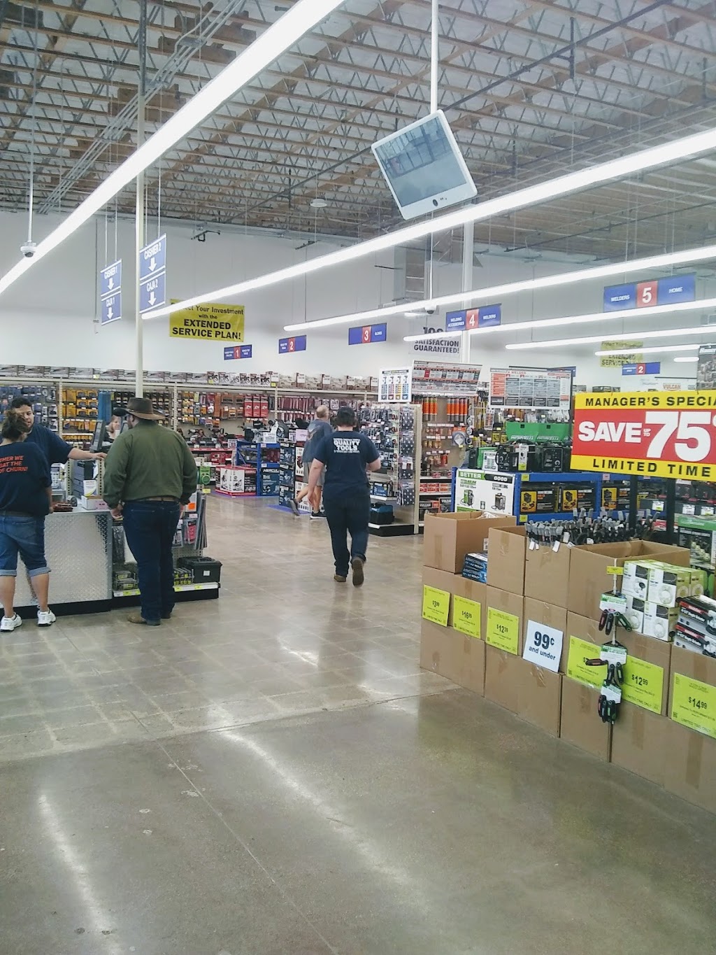 Harbor Freight Tools | 1675 W Valencia Rd, Tucson, AZ 85746, USA | Phone: (520) 549-2808