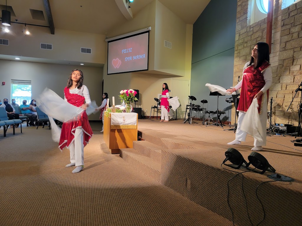 Iglesia Cielos Abiertos | 1610 E New Hope Dr, Leander, TX 78641, USA | Phone: (737) 777-3817