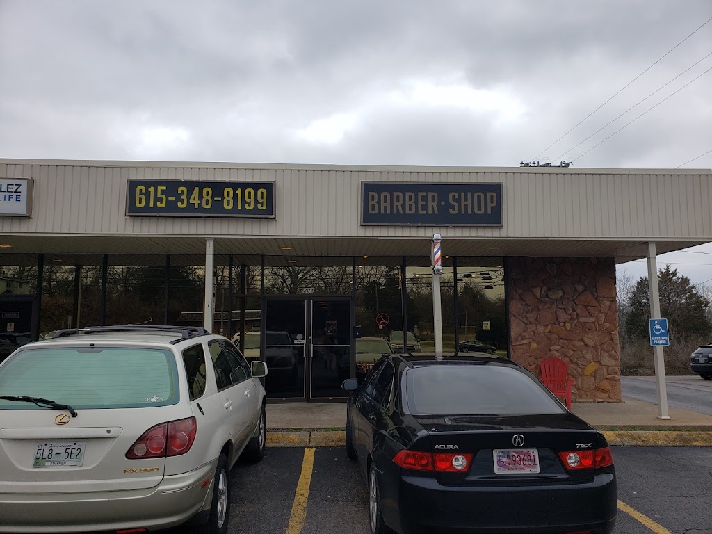 Hendersonville Barbers | 699 W Main St, Hendersonville, TN 37075, USA | Phone: (615) 348-8199