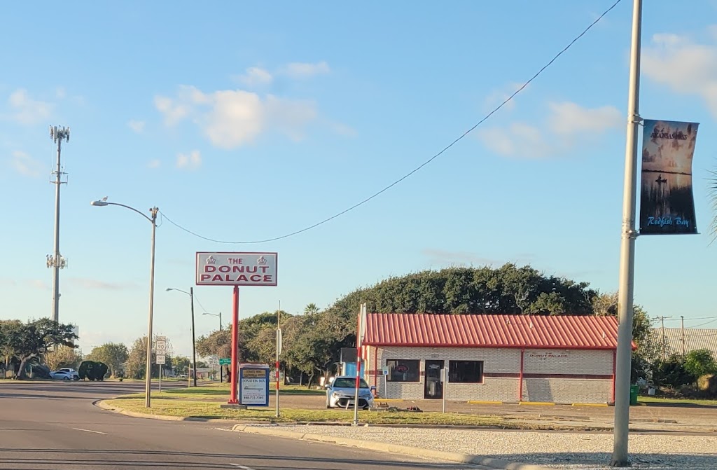 Donut Palace | 361, phone:, 2261061, 103 W Cleveland Blvd, Aransas Pass, TX 78336, USA | Phone: (361) 226-1061