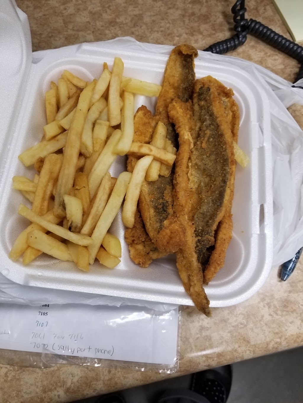 Boston Fish Supreme | 4517 Campbellton Rd SW, Atlanta, GA 30331, USA | Phone: (404) 349-4030