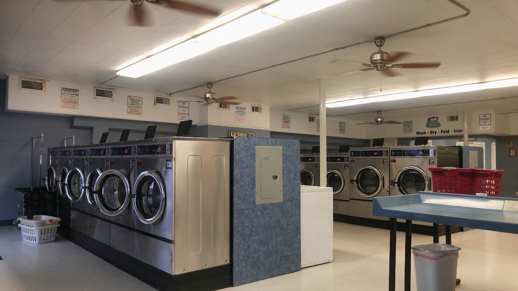 The Corner Laundry | 611 N Adams St, Beeville, TX 78102, USA | Phone: (361) 542-4701