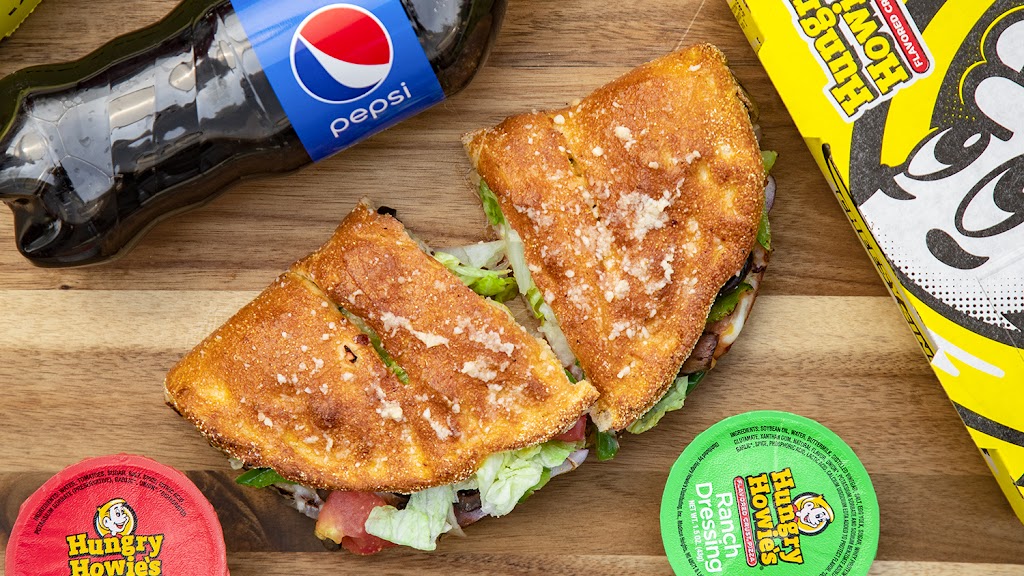 Hungry Howies Pizza | 9135 Highland Rd, White Lake Charter Township, MI 48383, USA | Phone: (248) 698-1940