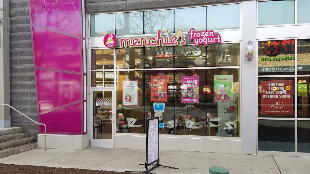 Menchies Frozen Yogurt | 268 Patriot Pl, Foxborough, MA 02035, USA | Phone: (508) 543-8000