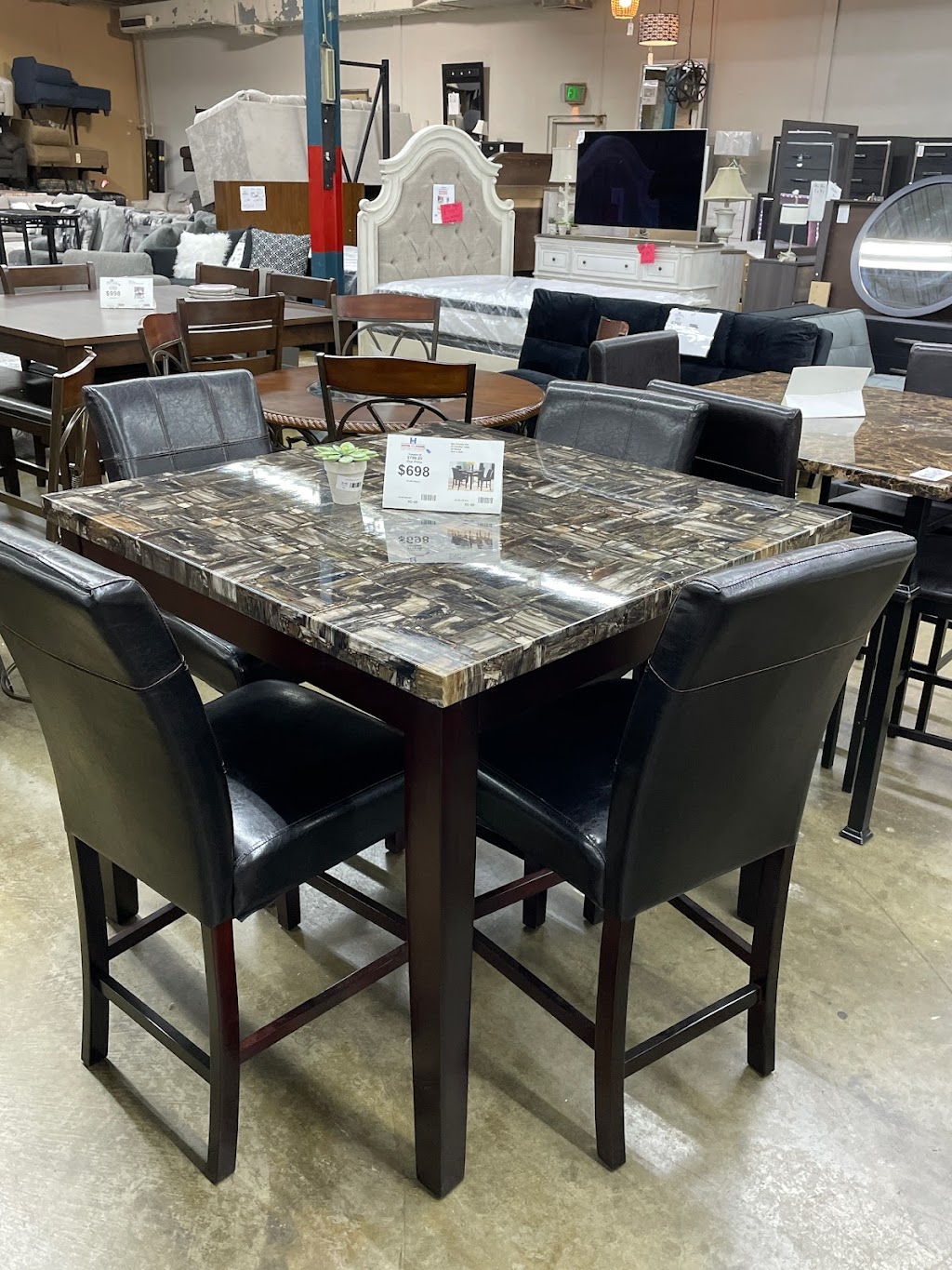 Furniture & Bedding Liquidators | 4011 Winchester Rd, Memphis, TN 38118, USA | Phone: (901) 369-9437