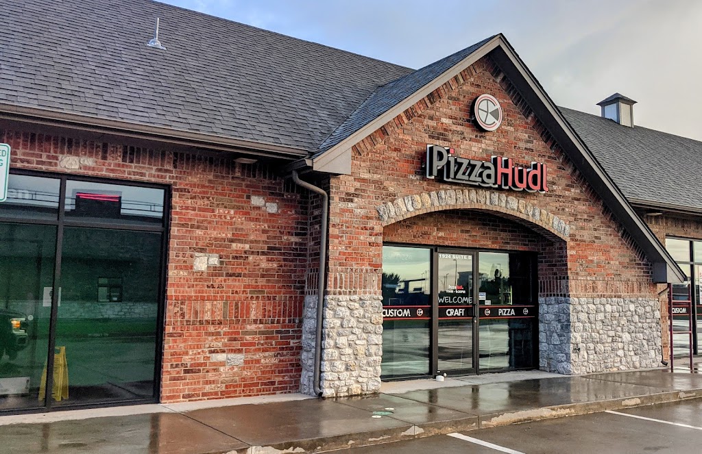 PizzaHudl | 1924 S Santa Fe Ave, Moore, OK 73160, USA | Phone: (405) 703-8721