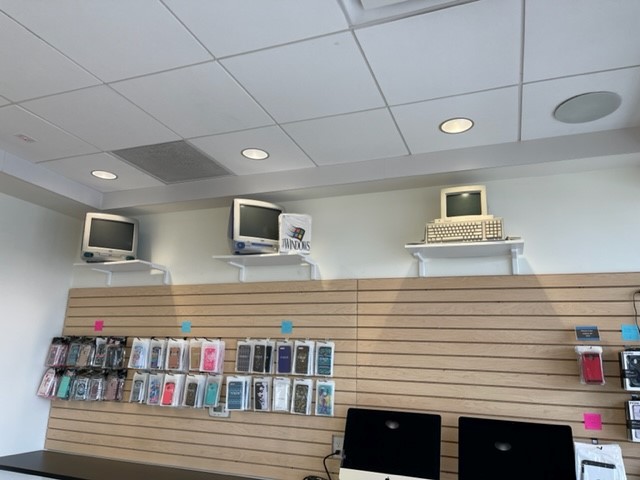 Helpertech Cell Phone Repair Eagan | 2040 Cliff Rd #103, Eagan, MN 55122, USA | Phone: (651) 427-9087