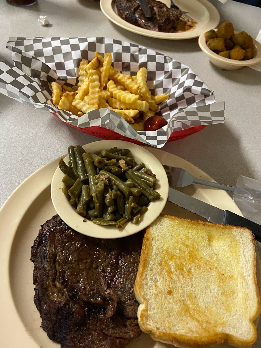 Boondocks BBQ & Restaurant | 19717 AL-139, Brierfield, AL 35035, USA | Phone: (205) 665-0022