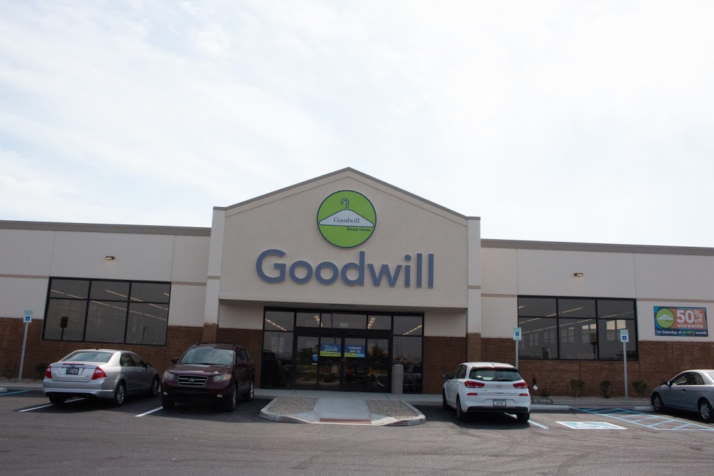 Goodwill Store | 989 N Emerson Ave, Greenwood, IN 46143, USA | Phone: (317) 889-0319