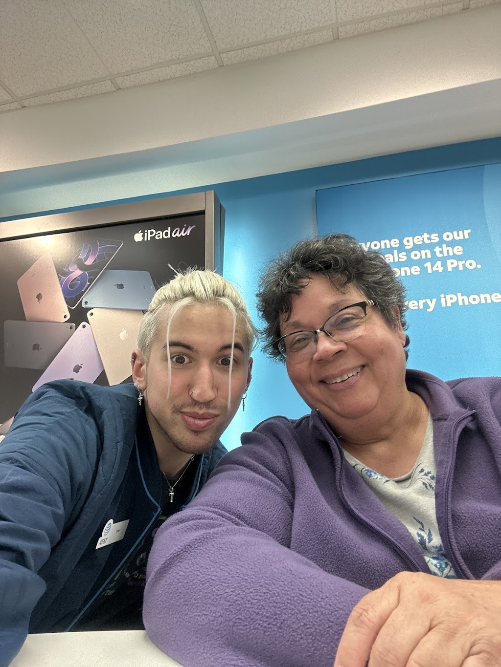 AT&T Store | 6901 Rockside Rd, Independence, OH 44131, USA | Phone: (216) 755-3987