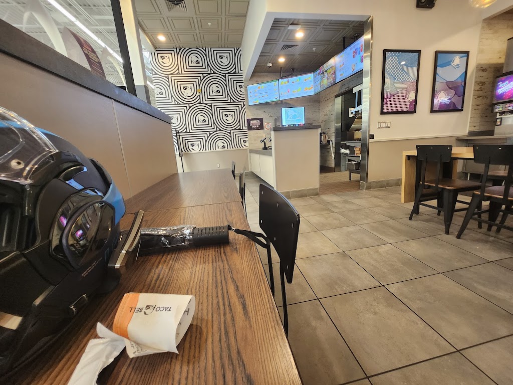 Taco Bell | 8450 La Palma Ave, Buena Park, CA 90620, USA | Phone: (657) 514-1052