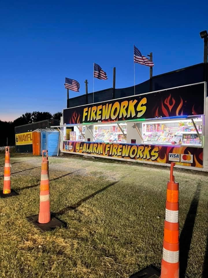 4-Alarm Fireworks | 8550 W University Dr, Denton, TX 76207, USA | Phone: (469) 556-3475