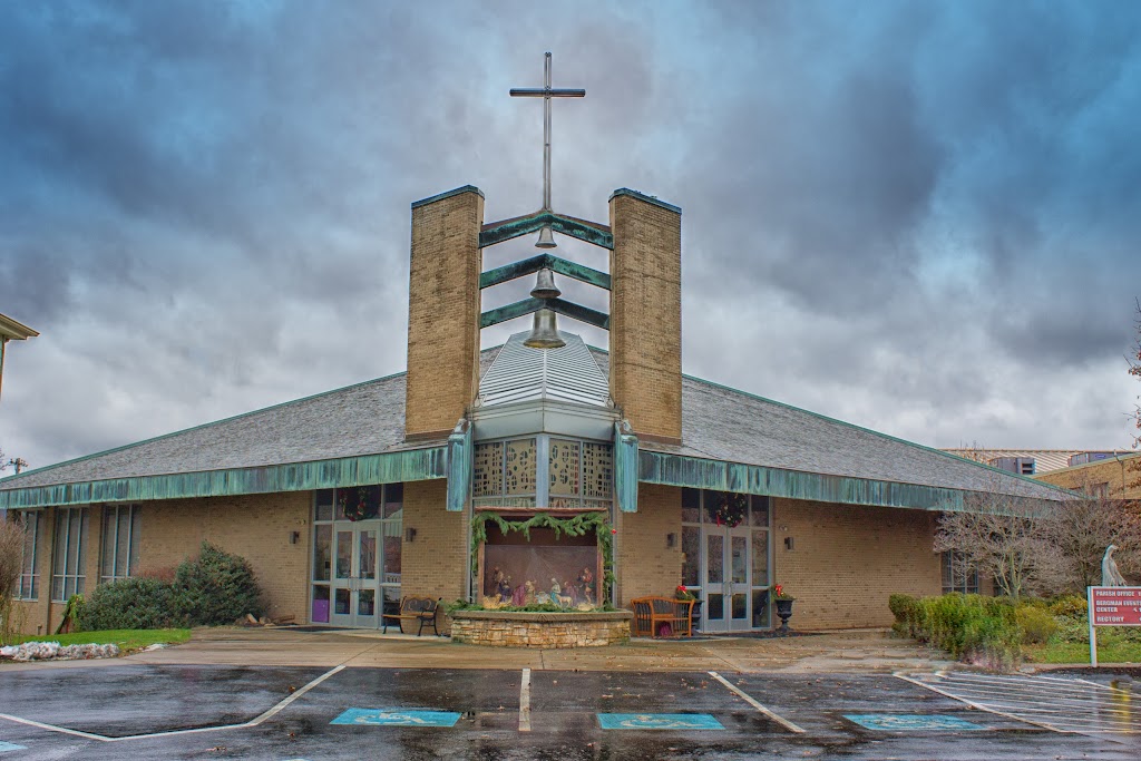 St Gregorys Roman Catholic Church | 2 W Beaver St, Zelienople, PA 16063, USA | Phone: (724) 452-7245