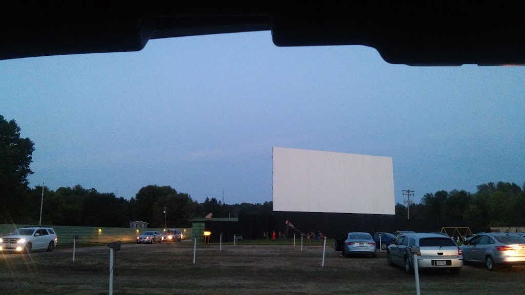 Magic City Drive-In Theater | 5602 S Cleveland Massillon Rd, Barberton, OH 44203, USA | Phone: (330) 825-4333